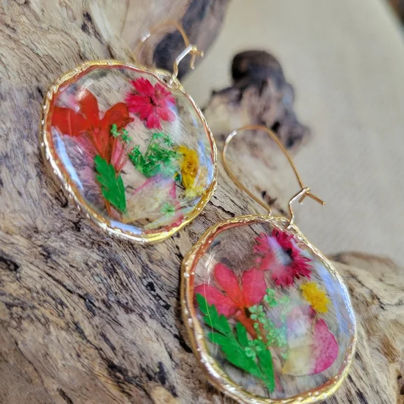 Gold Foil Edged Pressed Botanical Disc Dangle Earrings, red and pink - Picture 2 of 5